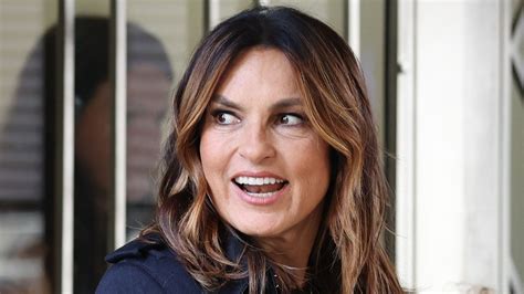 Law And Order Svu Star Mariska Hargitay Surprises Fans With Risque New Look Hello