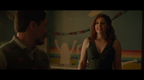 Vanessa Bayer Nuda Anni In Office Christmas Party