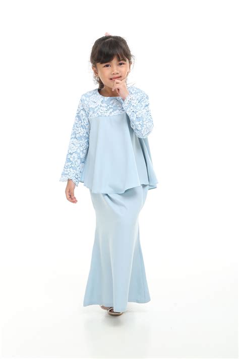 Tidak hanya sebatas dikalangan wanita dewasa saja memang, batik juga menjadi busana nasional. 35+ Terbaik Untuk Baju Raya Baby Doll - JM | Jewelry and Accessories