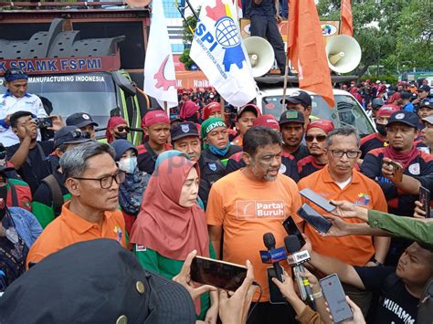 Aksi KSPI Di Kemnaker Hari Ini Parade Id