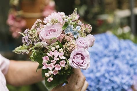Can i get flowers delivered. The 20 chicest florists in London | Best flower delivery ...