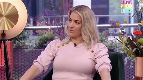Gemma Atkinson Strips Completely Naked For Racy Display On Steph S