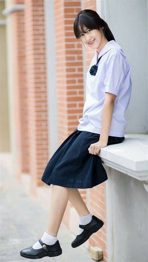 Jeen Thai High School Girl นางแบบ ผู้หญิง ชุด