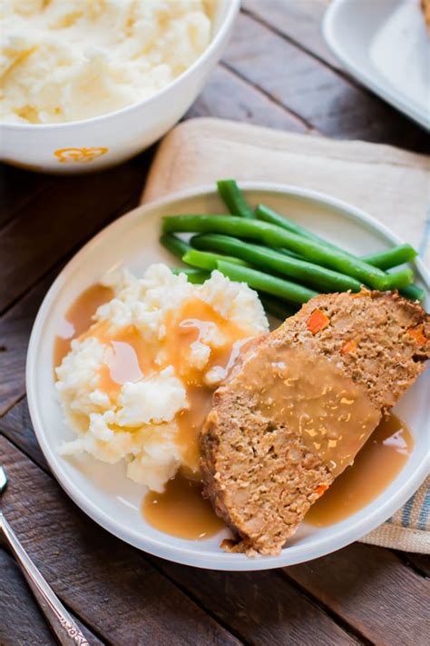 The great thing about this turkey meatloaf recipe is that it's very simple to do, and it takes little time to prepare. Slow Cooker Stove-Top Stuffing Turkey Meatloaf - The ...