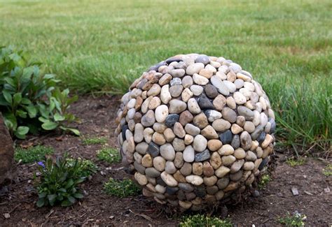 27 Beautiful Diy Garden Ball Ideas Bowling Ball Garden Garden Balls