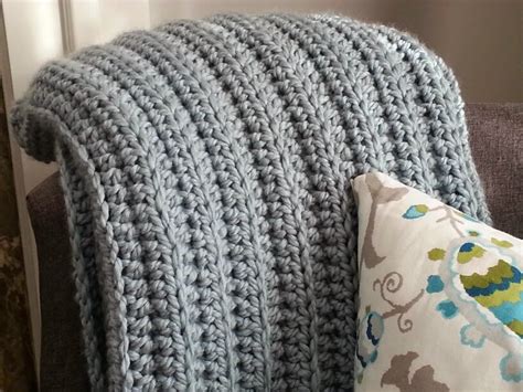 Modern Grace Design Chunky Ribbed Crochet Blanket Free Pattern