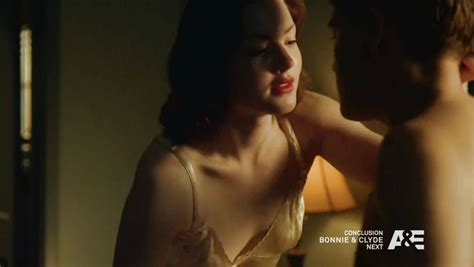 Holliday Grainger Nuda ~30 Anni In Bonnie And Clyde