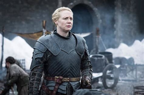 Brienne Of Tarth Winterfell Courtyard Season 8 1 Game Of Thrones France