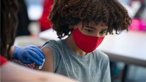 کووید ۱۹ آیا همه کودکان باید واکسن بزنند؟ Bbc News فارسی