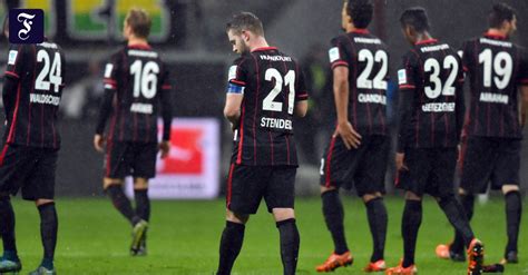 Check spelling or type a new query. Eintracht Frankfurt ist chancenlos gegen Leverkusen