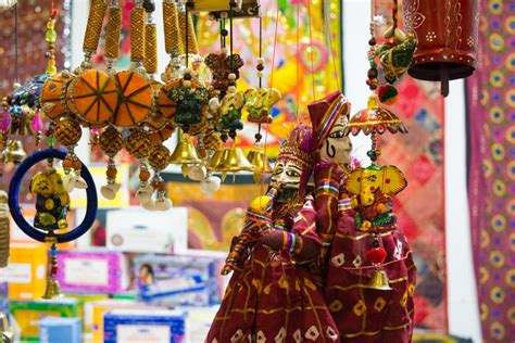 10 Places to Shop in Jaipur in 2021 - Places for shopping at Jaipur