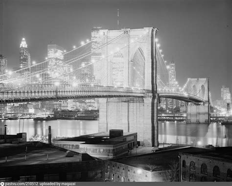 Brooklyn Bridge Night Lighted