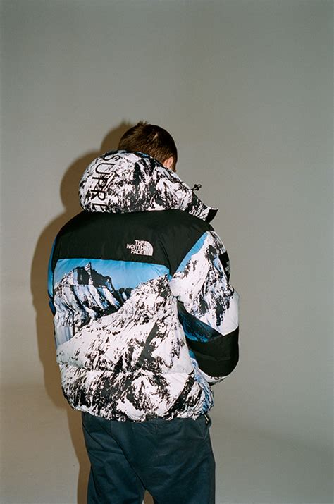 La Collection Fw17 Supreme X The North Face Sort Ce Jeudi Wave®