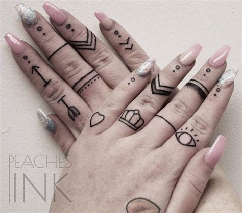 Classy And Glorious Finger Tattoos Ideas And Designs For Women