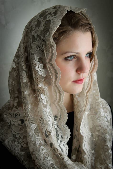 Evintage Veils~ Our Lady Soft Taupe Embroidered Lace Chapel Veil Mantilla Latin Mass Infinity Veil