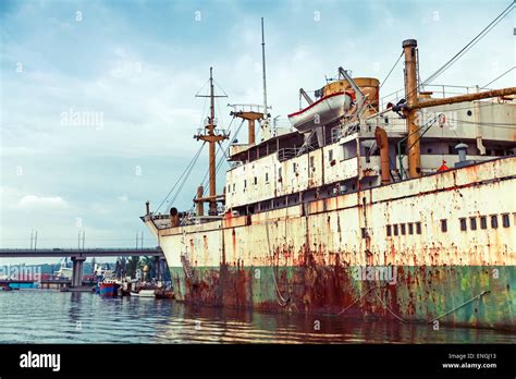 Abandoned Cargo Ship Hi Res Stock Photography And Images Alamy