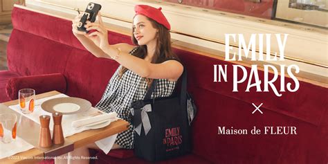 「メゾン ド フルール」が「エミリー、パリへ行く」とコラボ バッグやハンカチなどを発売 Wwdjapan