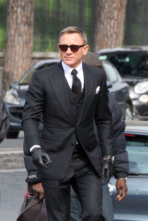 James Bond Suits — Daniel Craig Looks Dapper Wearing This Dynamic