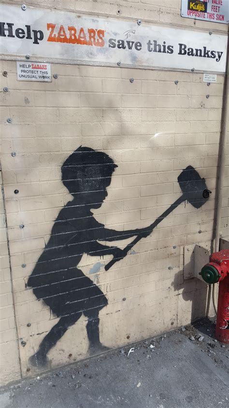 Banco De Imagens Parede Grafite Arte De Rua Banksy 2988x5312