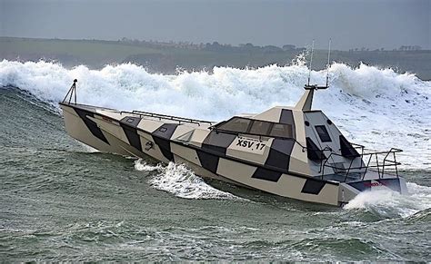 Thunder Child Interceptor Boat Rights Itself After Capsizing