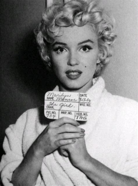 Pin By Amy Owl On Marilyn Monroe Marilyn Monroe Hair Marilyn Monroe
