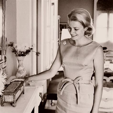 Style Inspiration Style Icon Grace Kelly Her Life In Pictures Cool