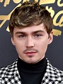 Miles Heizer - AdoroCinema