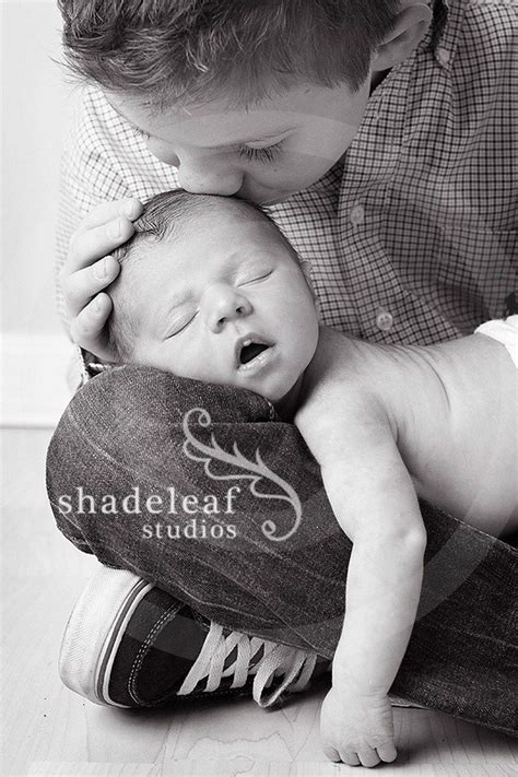Adorable Sibling Photography Ideas With Sister New Baby 49 Newborn