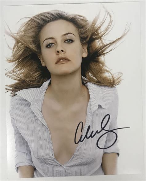 Aacs Autographs Alicia Silverstone Autographed Glossy 8x10 Photo