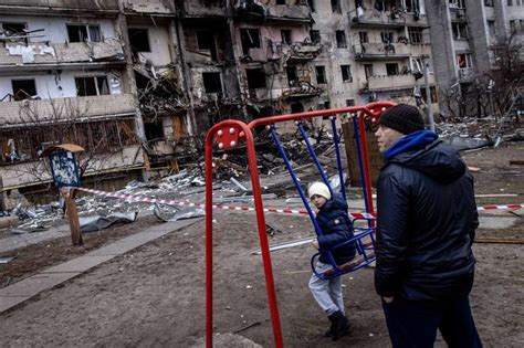За вісім днів війни в Україні загинули 28 дітей ще 64 зазнали