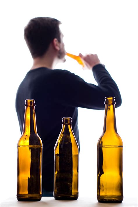 Alcohol Abuse and Rehab: Alcoholism - What Are The Warning Signs?