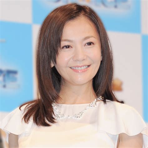 She is famous for working with tetsuya komuro. 華原朋美、ますますド迫力のカラダつき…披露した"騎乗 ...