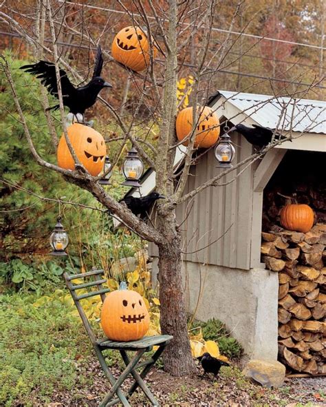 30 Spooky Cats Bats And Rats Halloween Decor Ideas