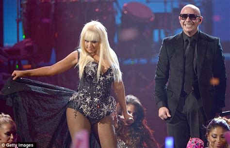 American Music Awards 2012 Christina Aguilera Spills Out Of Her Star Spangled Bodysuit As She