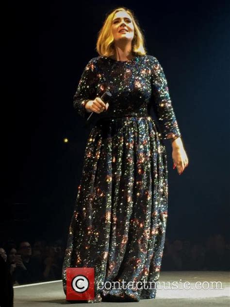 Adele Brings Newly Engaged Couple On Stage But At First She Thought It Was A Fight