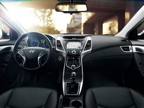 The driving experience isn't very good. 2014 Hyundai Elantra Sedan Interior (Black Leather ...