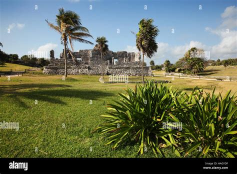 Las Ruinas De Tulum Los Mayas Precolombinas Ciudad Amurallada Que