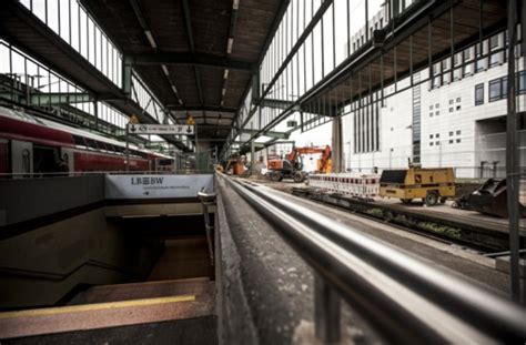 Der Bahnsteig Am Stuttgarter Hauptbahnhof Wird Verlegt Stuttgarter My
