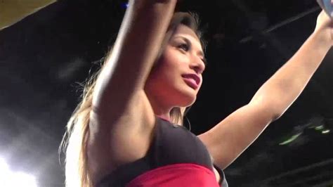 hot ring girls take over hollywood fight night esnews boxing youtube