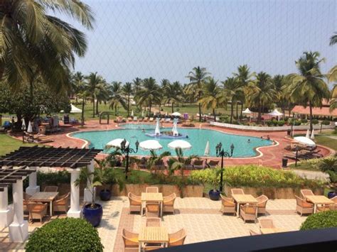  average food but good service  02/04/2019. photo8.jpg - Picture of Holiday Inn Resort Goa, Cavelossim ...