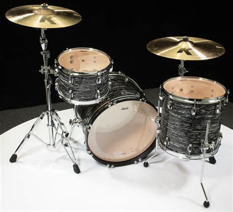 Ludwig Classic Maple Downbeat 3pc Shell Pack Vintage Black Oyster