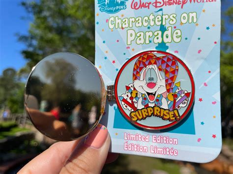 New Limited Edition Pinocchio And Roger Rabbit Characters On Parade