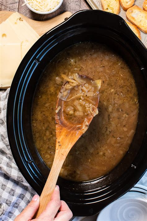 French Onion Soup Easy Slow Cooker Recipe The Magical Slow Cooker