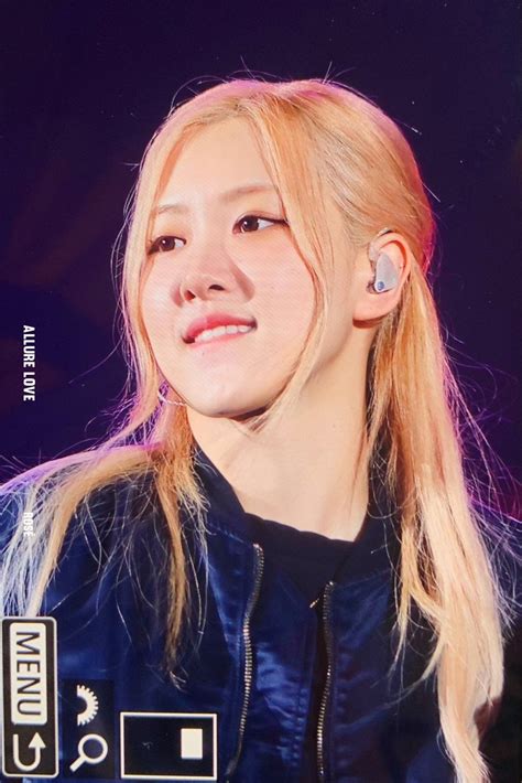 Pin by 🥀Z.Y.N.N.I.E🥀 on Rosé | Rosé concert, Pink tour, Blackpink