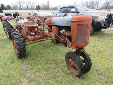 Lot 126r Farmall B Tractor For Restore Vanderbrink Auctions
