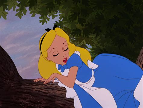 Screencaps - Alice in Wonderland Photo (34178568) - Fanpop