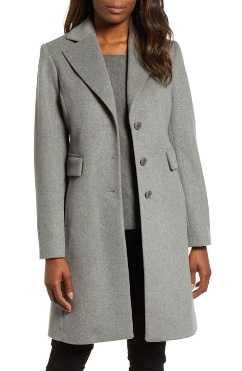 The Complete Coat Guide For Petite Women Petite Dressing Walking