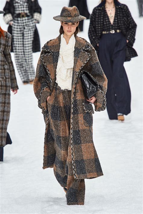 Chanel Fall 2019 Ready To Wear Collection Vogue Fashion Autumn