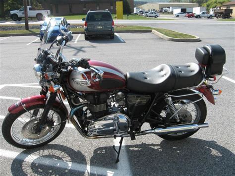 Or, maybe, saving the money isn't such a bad idea because one accessory, in particular, would after having seen the thruxton with its accessory fairing installed, i wouldn't want to live without it. 2009 Triumph Bonneville T100 Sport Touring for sale on ...