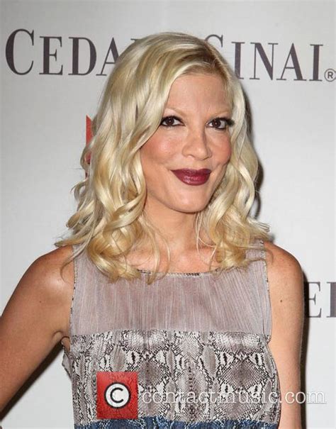 porn executive offers tori spelling a substantial sum for her sex tape